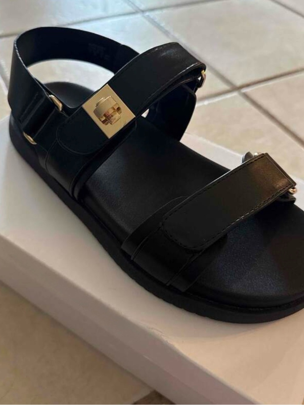 Women black flat sandals - Picture 3 of 3